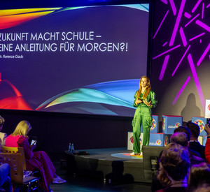Dr. Florence Gaub war Gastrednerin beim Zukunftskongress.