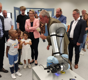 2023-07-03 Woche der Medienkompetenz Bildungsministerin Dr. Stefanie Hubig beim Auftakt der Woche der Medienkompetenz 2023 am Balthasar Neumann Technikum in Trier.